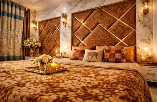 Dal Lake House | Lake side stays