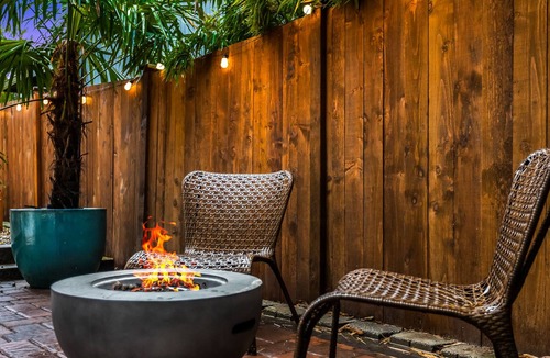 West Lake Stevens Apartment | Lake Stevens private Casita with hot tub access