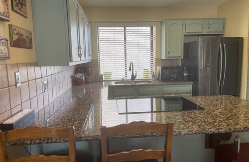 Lake Biltmore Village Condo | ❤️LAKE-STYLE Bliss❤️ Serene condo with lake views, and modern amenities.
