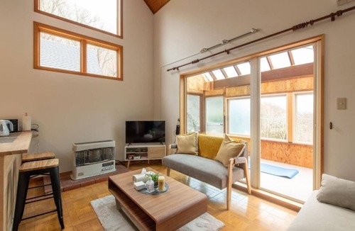 Toya House | Lake Toya Terrace House