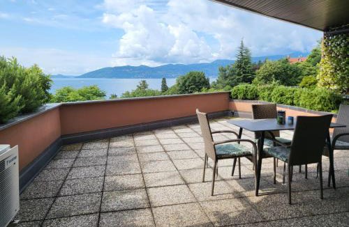 Ghiffa Apartment | Lake View Apartment