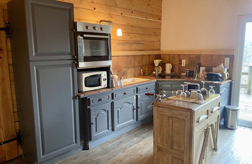 Miremont Ski Chalet | Lake view chalet