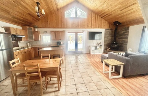 Silver Sands Cottage | Lake View Cottage w/dock on LAKE ISLE AB -kayak & canoe, fireplace, 45min to Edm