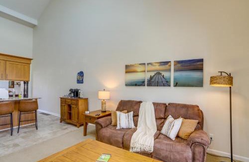 Oak Harbor House | Lake View, Dock & Pool: Green Cove Resort Condo