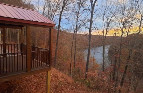 White County Cabin | Lake View Nature Cabin at Bear Bluff Retreat