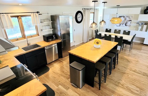 Arvada House | Lake View Oasis with Hot Tub; Near Shops, dining, gas! Across from Park w/Lake