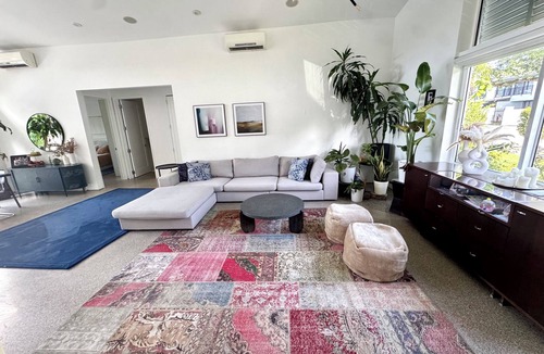 Ojus House | Lake View Spacious 4-bedroom house in Aventura