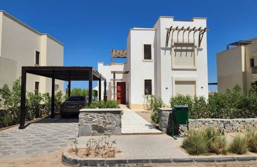 El Gouna Villa | Lake view Spacious 5-bedroom villa in peaceful El Gouna - Hurghada, heated pool