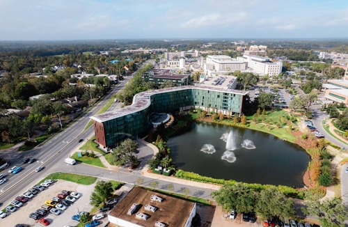 Gainesville Apartment | Lake View Studio near UF Campus | Good for 2