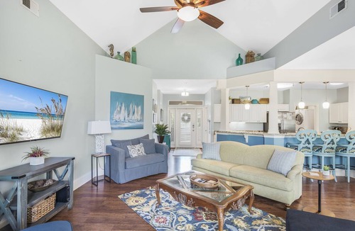 Sandestin Condo | Lake Views ~ 2 Golf Carts ~ Pet Friendly