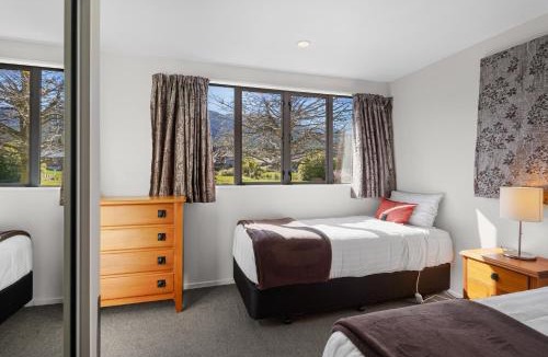 Hanmer Springs Villa | * LAKE VILLA 458 *
