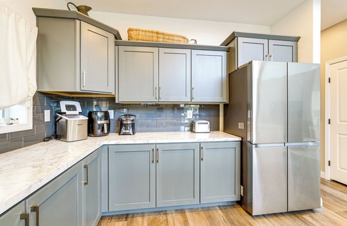 Syracuse House | Lake Wawasee Family Getaway w/Private Dock!