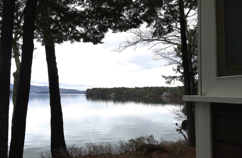Wolfeboro Cottage | Lake Winnipesaukee classic fall retreat featured by Yankee Magazine.