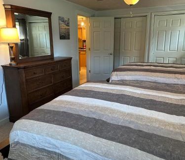 Poynette Apartment | Lake Wisconsin Resort