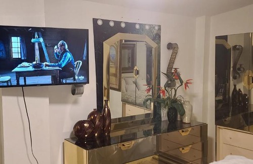 Palm Springs House | Lake Worth Studio-B Suite 5 miles from the Beach