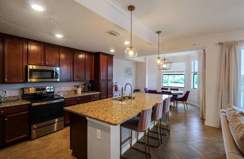 Lakewood Ranch Condo | Lakefront 2 BR/2 BA condo in Lakewood National Golf Club - Pearl in the Rough