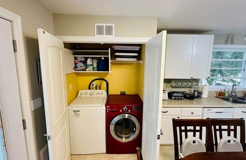 Manitoulin District House | Lakefront 2-BR Cottage Retreat in Kagawong - Lilly Lakehouse