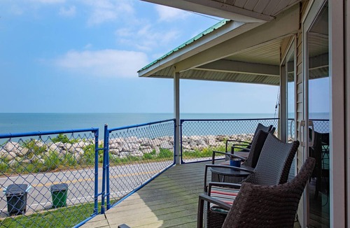 Sandusky House | Lakefront 3-BR Home Summer Getaways & Sports Force