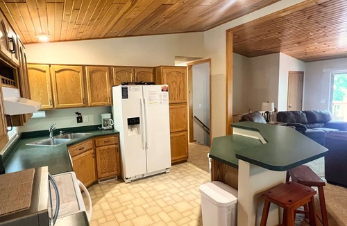 Eagle River Cabin | Lakefront 4 bedroom 3 bath with easy trail access! Free Firewood!