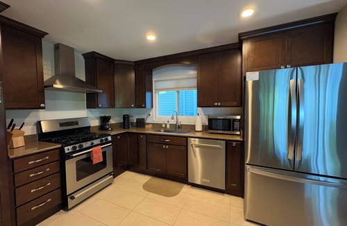 White Lake House | Lakefront 4-bedroom house in White Lake