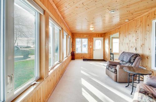 Aitkin House | Lakefront Aitkin Home w/Sunroom: Walk to Beach!