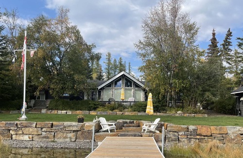 East Kootenay Cabin | Lakefront and Private Dock on Tie Lake