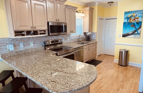 Myrtle Beach House | Lakefront Beach House Free Golf Cart, Bikes & Waterpark!