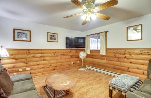 Puposky House | Lakefront Bemidji Getaway w/Community Beach!