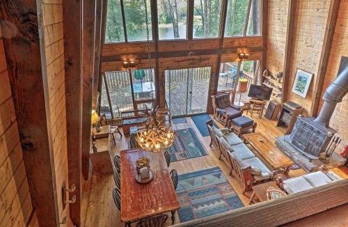 Glendale House | Lakefront Berkshires Retreat w/Deck, Dock & Boat!