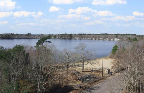 Halifax Villa | Lakefront Bliss Your Perfect Getaway on the Water