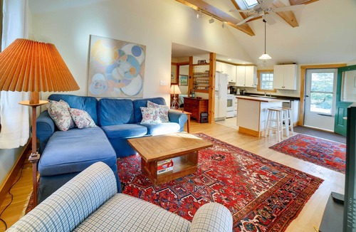 Bradford Cottage | Lakefront Bradford Cottage w/Dock, Near Skiing!