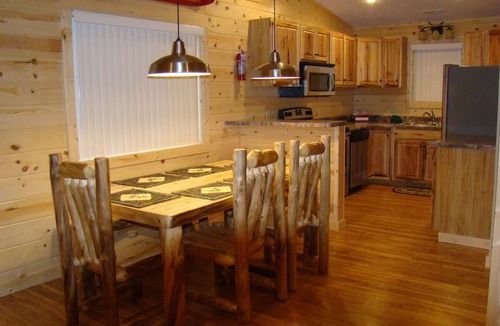 Branson West Cabin | Lakefront Cabin at Lazy Lee's Resort on Table Rock Lake