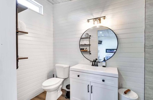 Cherokee Cabin | Lakefront cabin for couples with*private hot tub*