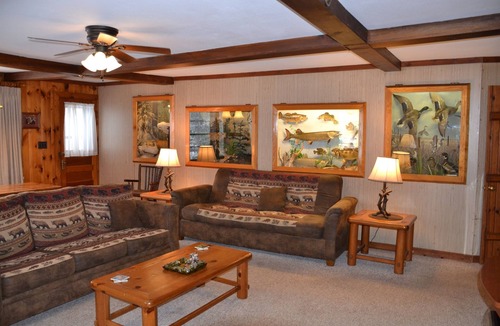 Watersmeet Cabin | Lakefront Cabin on Cisco Chain of Lakes