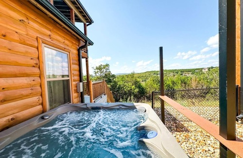 Table Rock Cabin | Lakefront Cabin–Pool, Private Hot, Tub & Fireplace