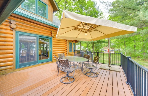 Webster Cottage | Lakefront Cabin w/Sauna & Dock in Webster!