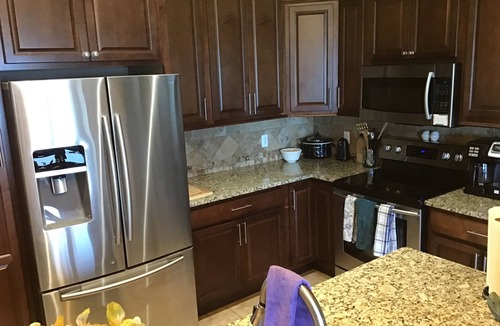 Geneva-on-the-Lake Condo | Lakefront Condo 2br/2ba 208 indoor pool, beach/balcony. Rent 3/4th free-ask
