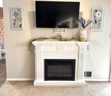 Osage Beach Apartment | Lakefront Condo Escape Private Deck 3 Pools
