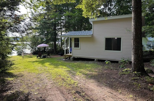 North Penobscot Cottage | Lakefront Cottage minutes to downtown and Baxter State Park