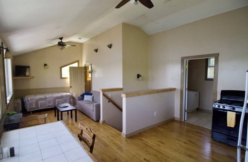 Munsonville Cottage | Lakefront Cottage on Pristine Granite Lake