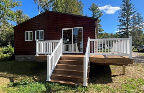 Pelican Lake House | Lakefront Cottage on Pelican Lake