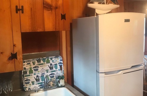 National City Cottage | Lakefront Cottage on All-Sports Bass Lake, just 15 minutes from Tawas city.