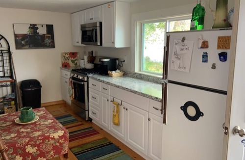 Orono Cottage | lakefront cottage.