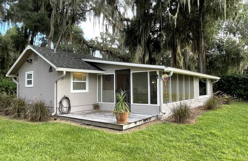 Eustis Cottage | Lakefront Cottage with Dock and Sunset Views, Mount Dora