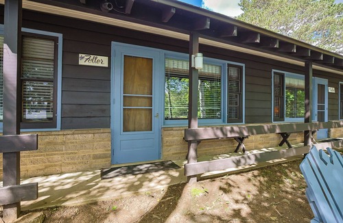 Presque Isle Apartment | Lakefront Couples Cabin - South Turtle Lake - Dock, Rowboats & Musky Fishing