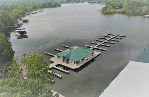 Afton House | Lakefront Cozy Cottage