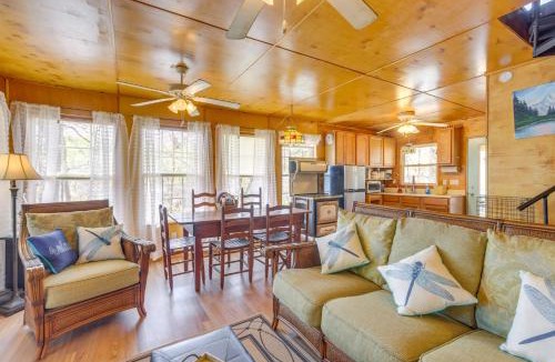Delta House | Lakefront Delta Cabin Rental w/Boat Dock + Deck!