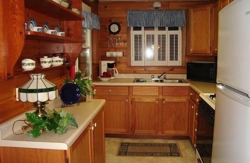 Rhinelander Cabin | LAKEFRONT ~DIRECTLY on LkThompson Rhinlander OPEN JULY 10-17 Swim Boat Fish& Fun
