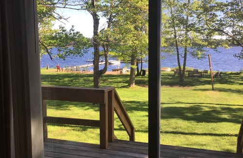 Rhinelander Cabin | LAKEFRONT ~DIRECTLY on LkThompson Rhinlander OPEN JULY 10-17 Swim Boat Fish& Fun