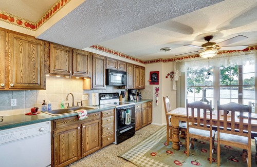 Gravois Mills House | Lakefront & Dog-Friendly Gem in Gravois Mills